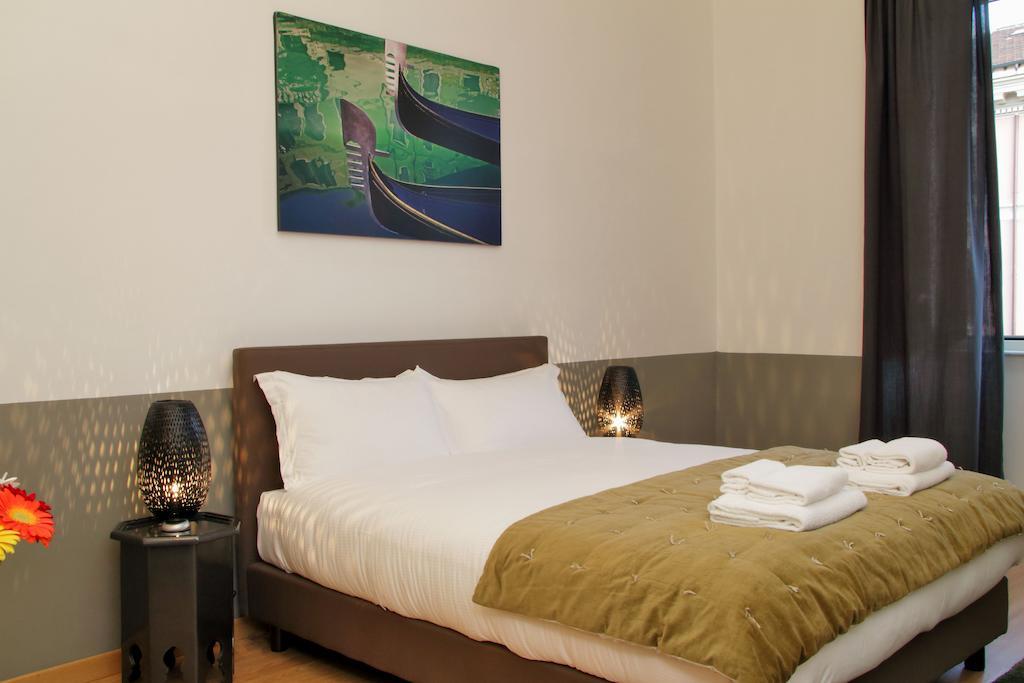 Apartament Da Sabrina Cavour 57 Rzym Pokój zdjęcie